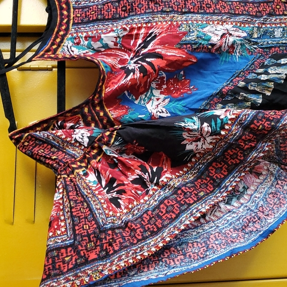 Flying Tomato open shoulder blouse - Picture 2 of 6